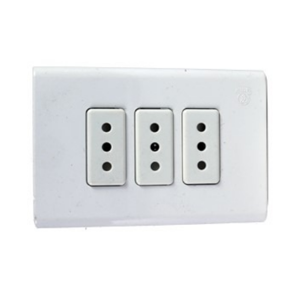 Enchufe Triple Embutido 10A Blanco